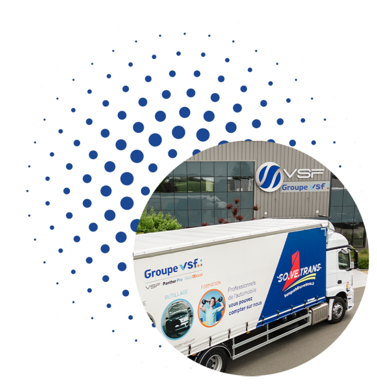 Camion avec habillage VSF devant le siège du Groupe VSF