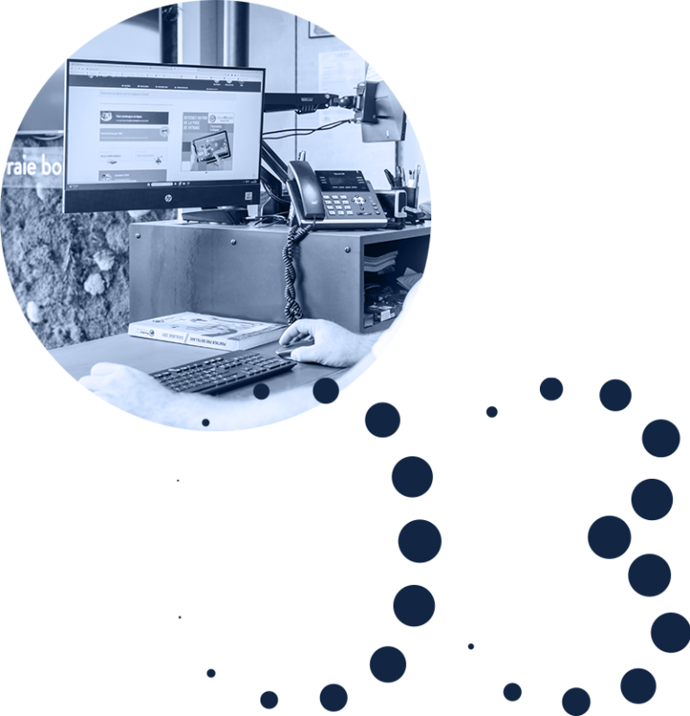 Zoom sur un écran d'ordinateur connecté à l'espace client MyVSF